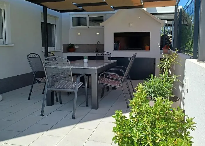 Apartment Adria Relax With Private Heated Pool