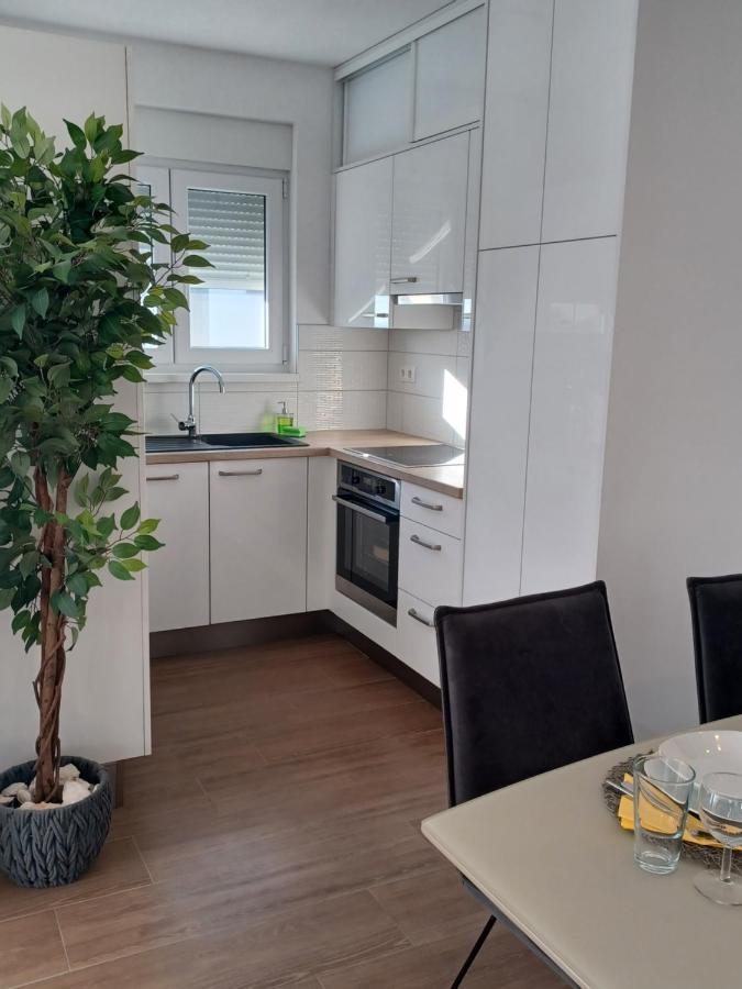 Apartment Adria Relax With Private Heated Pool Trogir